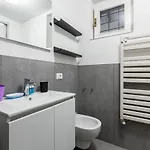 New! 700m From Corso Lodi! Daire